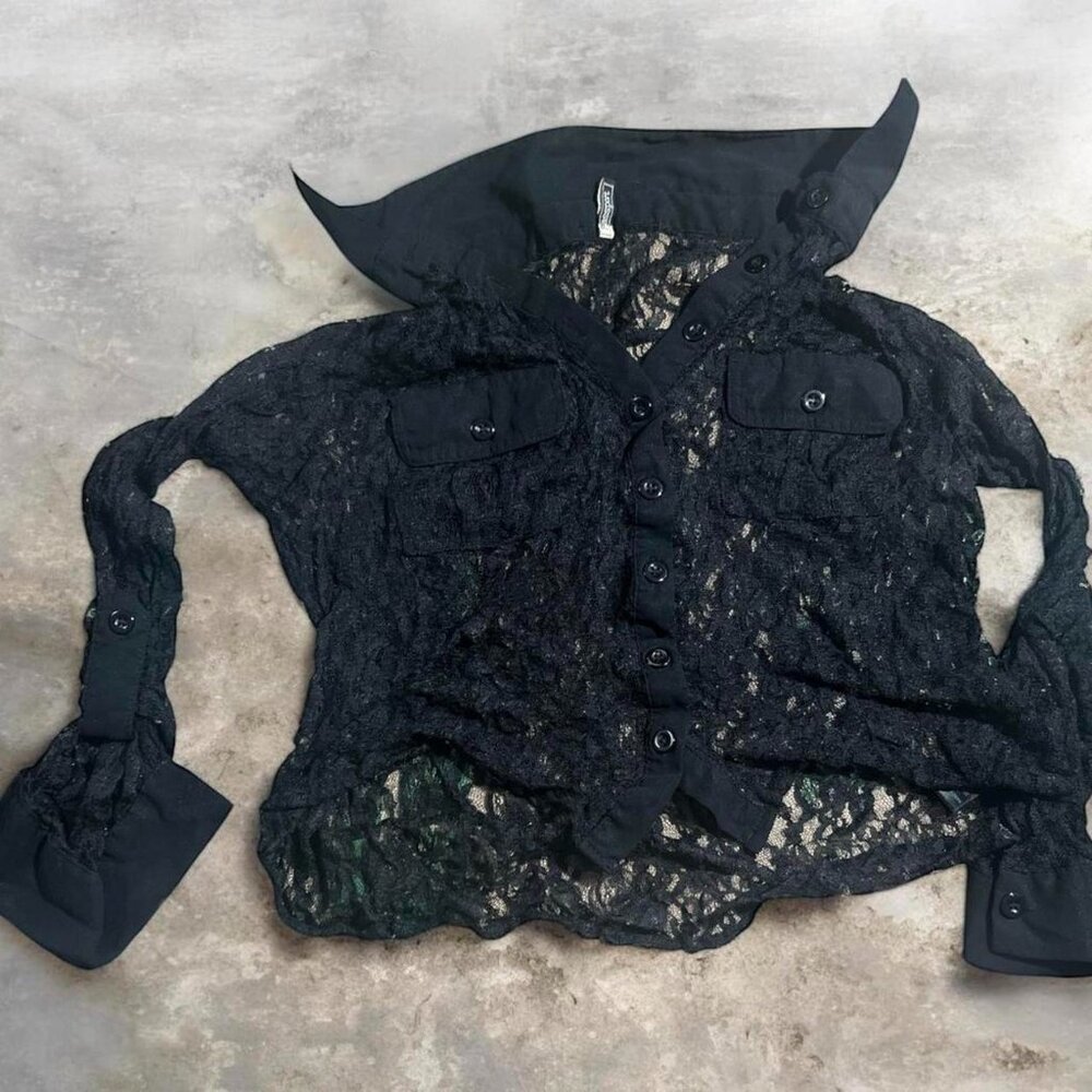 Small Black lace button-up top, used good condition, #317